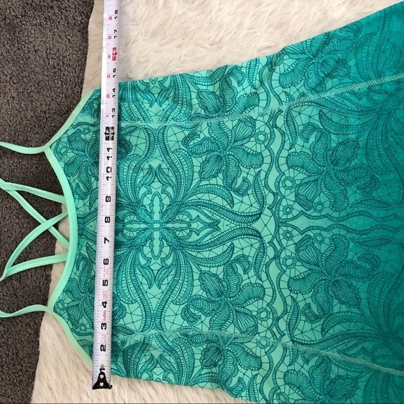 Athleta Harmonious green ombre athletic tank - Picture 8 of 9